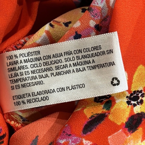 🚫SOLD🚫 Orange Floral Blouse 🧡🌻 - Picture 14 of 17